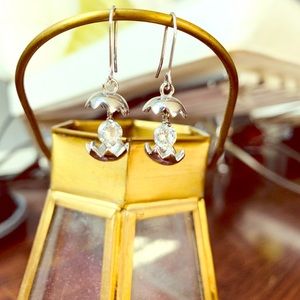 Cute cracked egg earrings